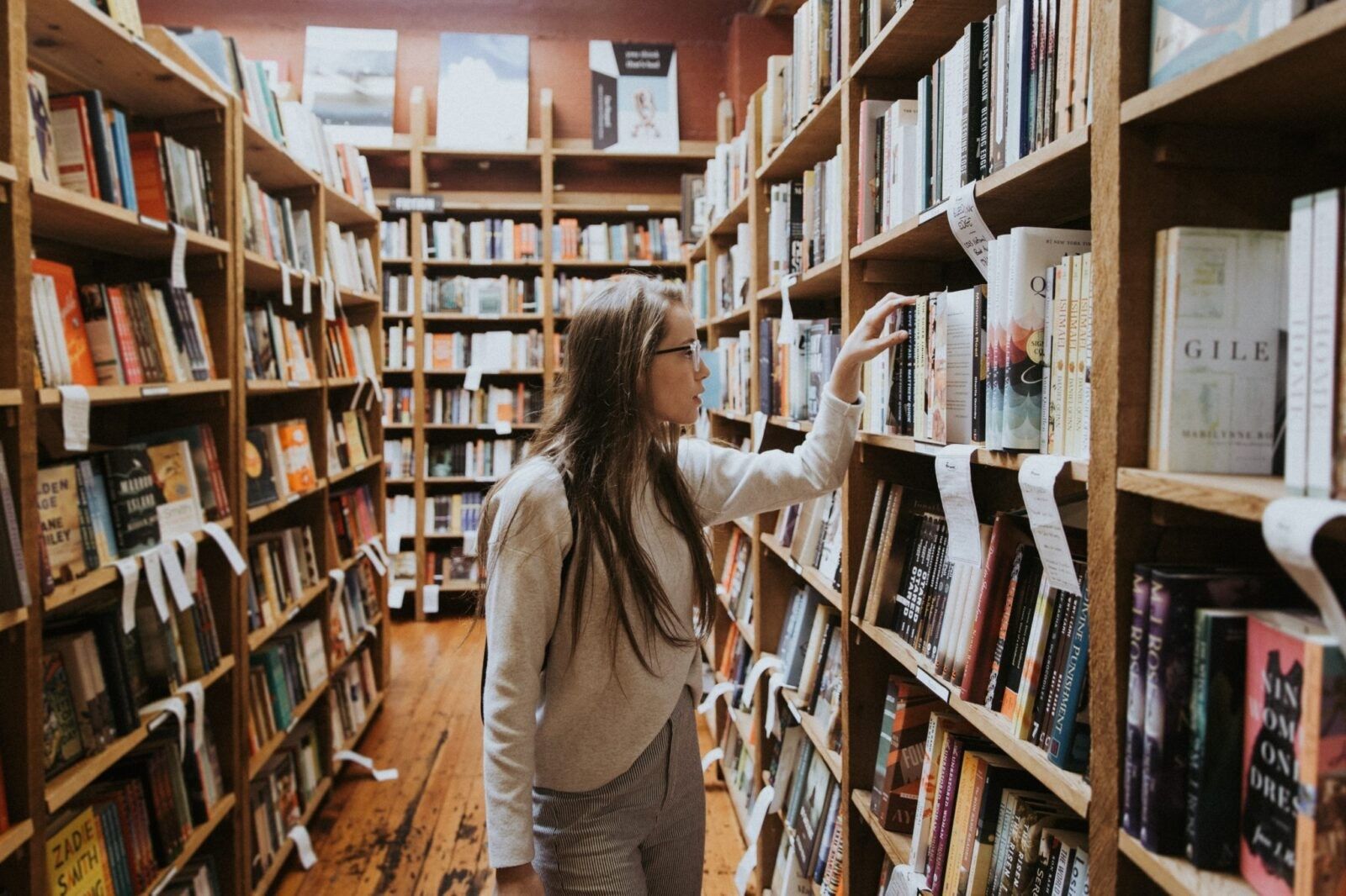 Woman-browsing-bookstore