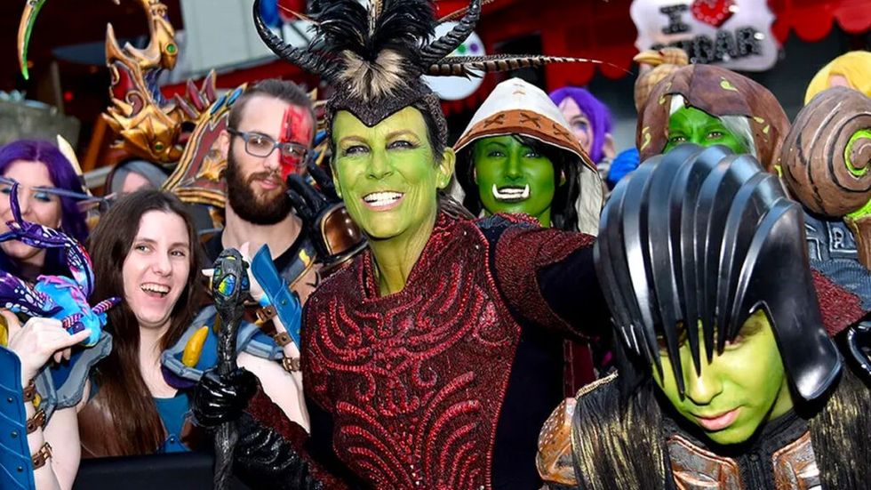 Jamie Lee Curtis in World of Warcraft cosplay