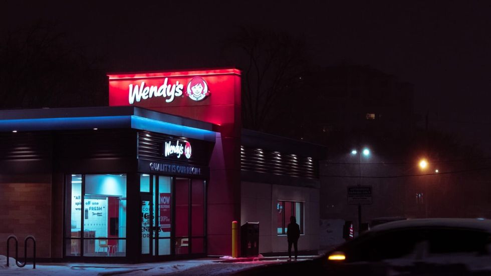 Wendys restaurant at night 