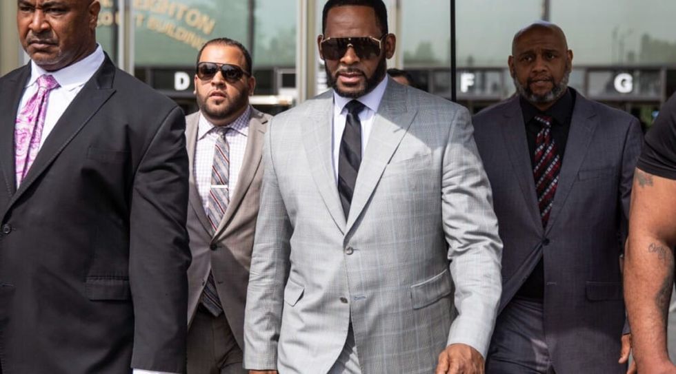 R Kelly Chicago Trial Outside of Court