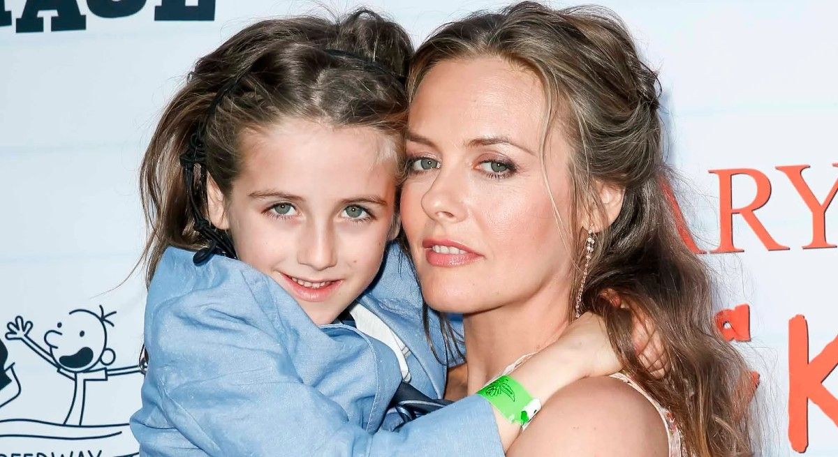 Alicia Silverstone and son on red carpet