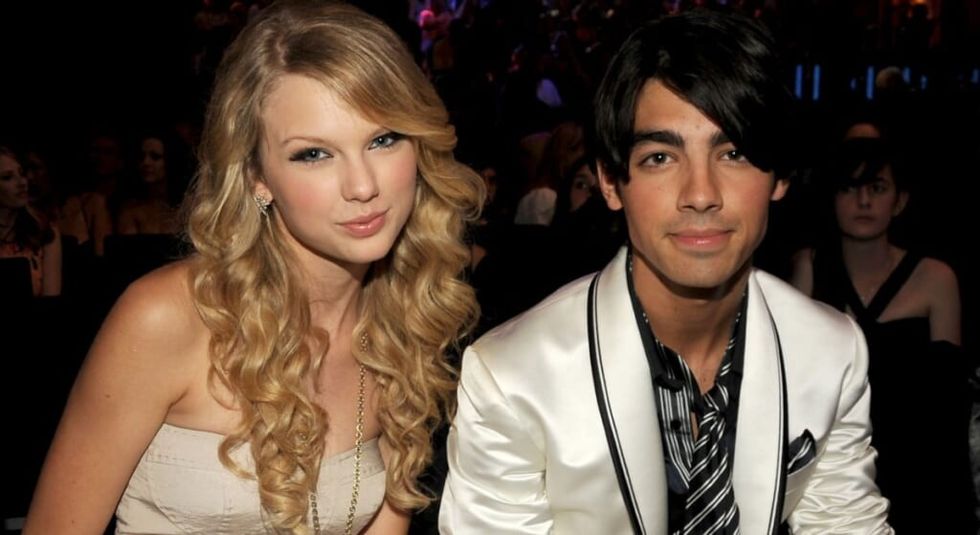 Taylor Swift with Joe Jonas at music awards in 2008.