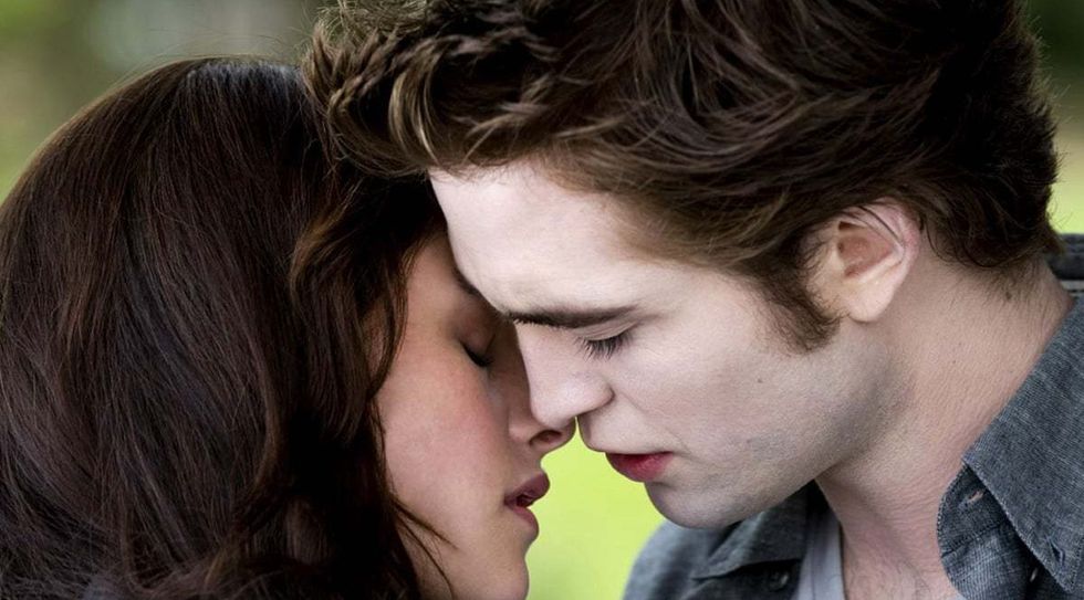 Why Twilight's Bella, Edward & Jacob Love Triangle Was Toxic