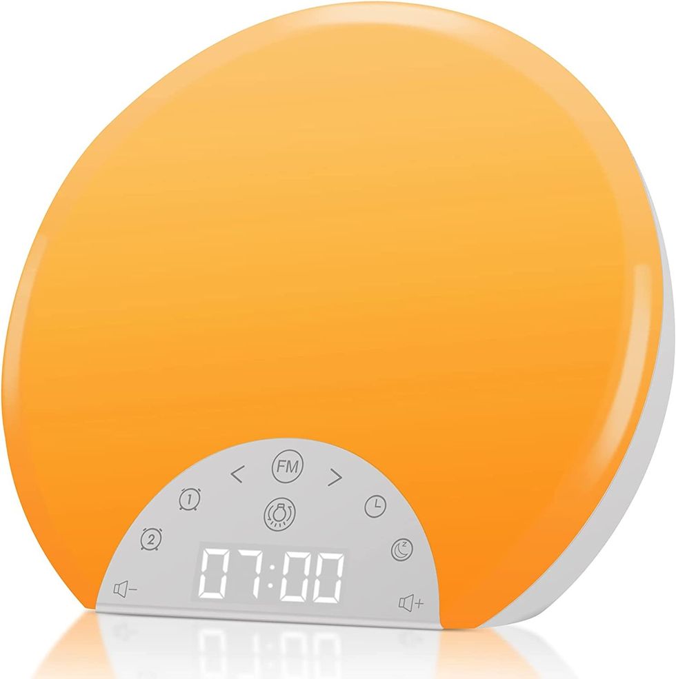 Do sunrise alarm clocks make waking up in winter easier?