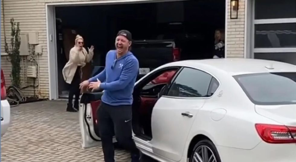 MLB player surprises mom with new car.