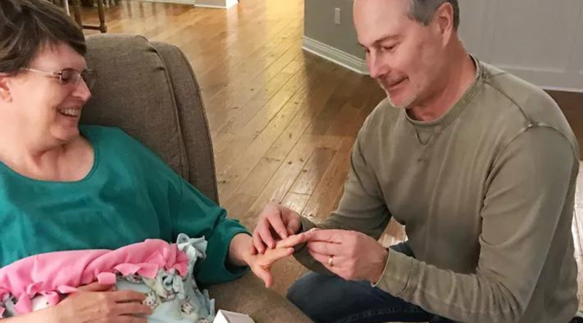 Man Surprises Wife of Nearly 30 Years Who Had Breast Cancer Surgery With The Sweetest Display of His Love